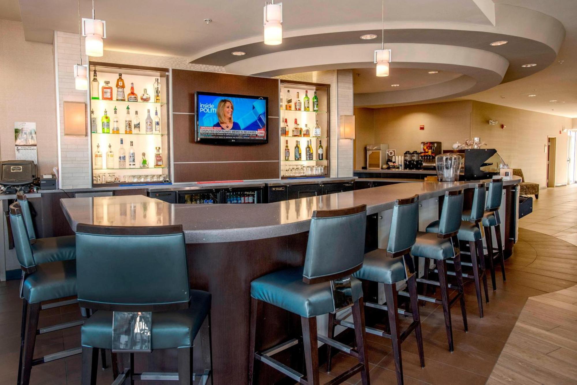 Springhill Suites By Marriott Pueblo Downtown Экстерьер фото