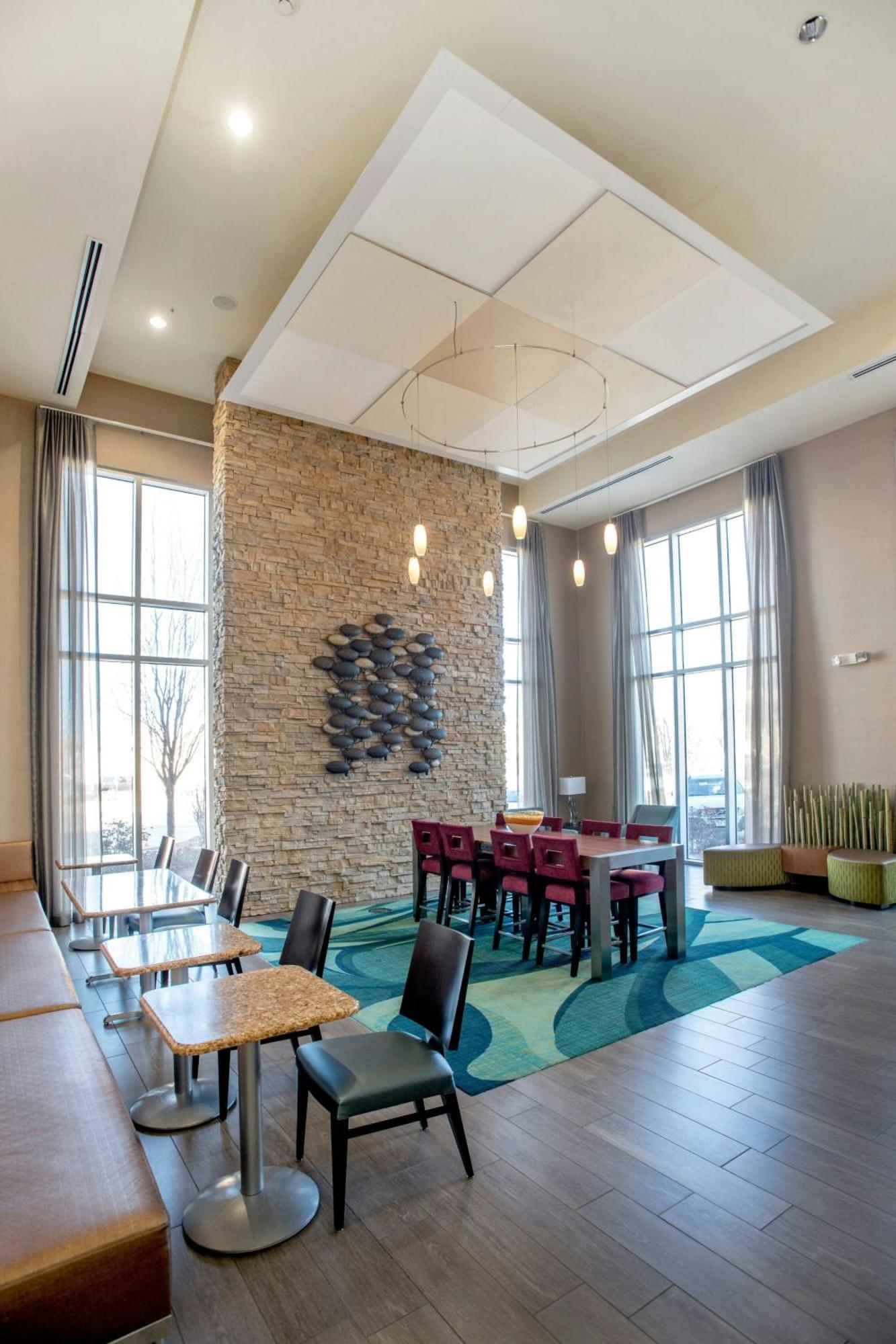 Springhill Suites By Marriott Pueblo Downtown Экстерьер фото