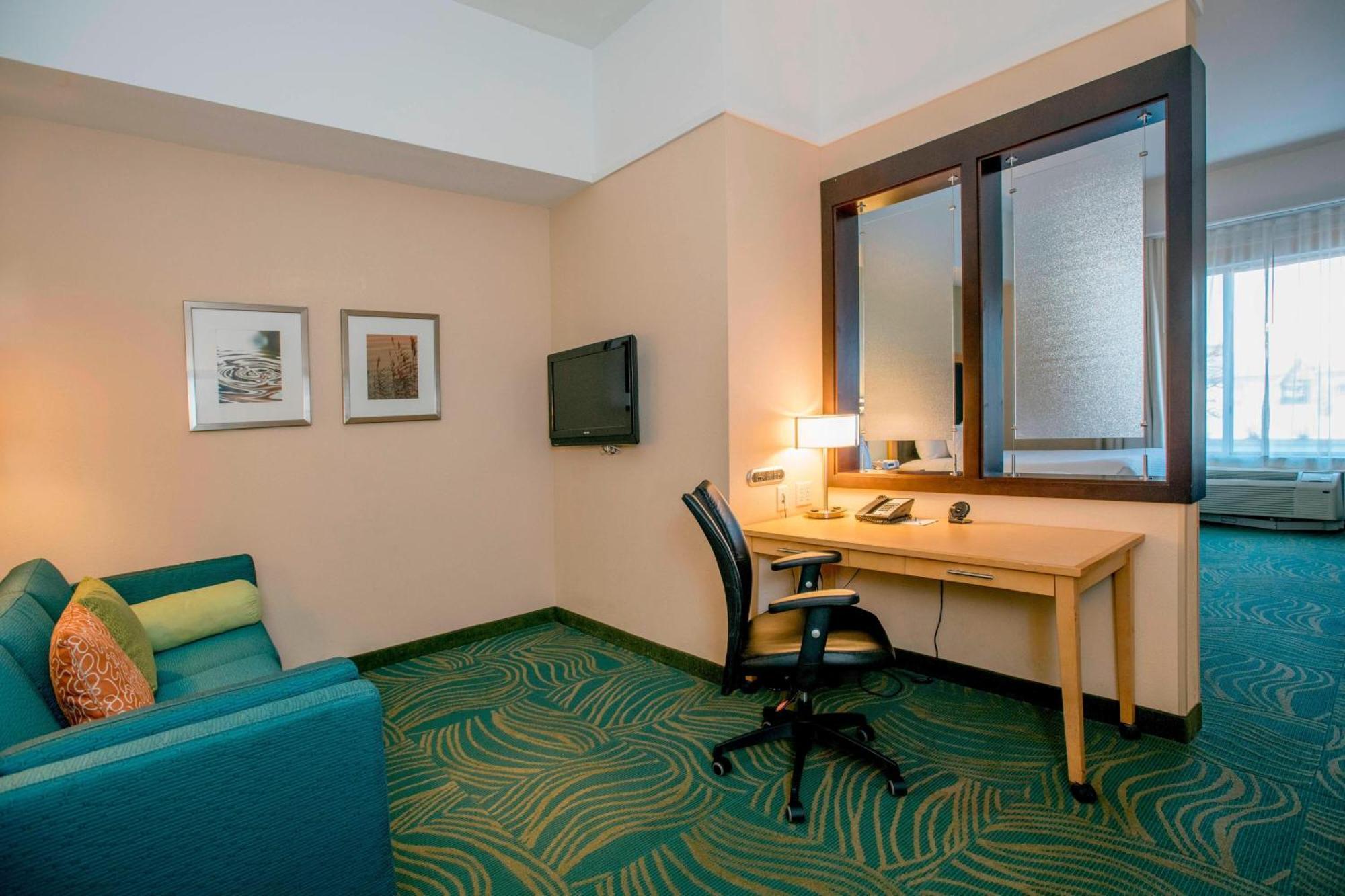 Springhill Suites By Marriott Pueblo Downtown Экстерьер фото