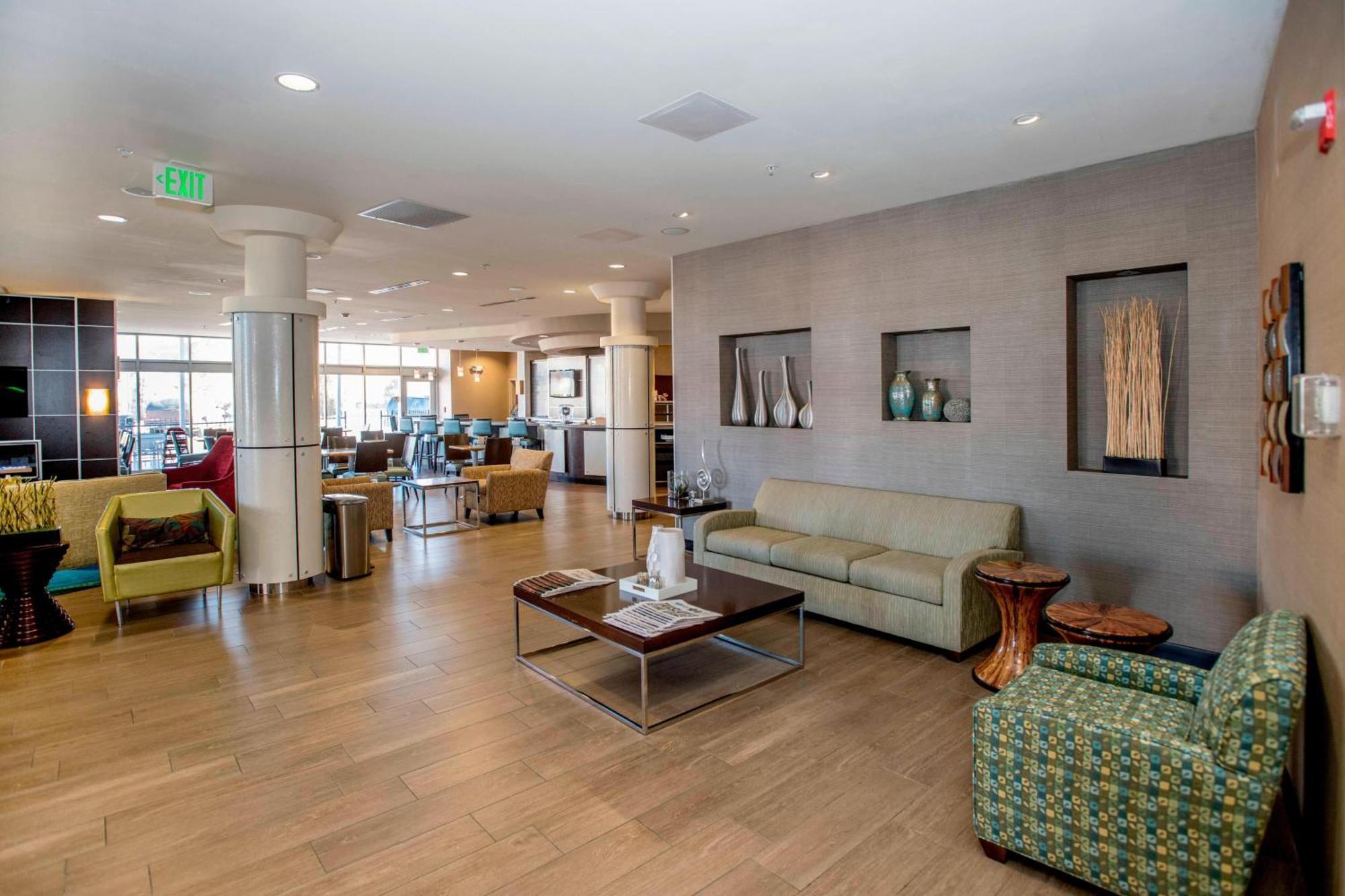 Springhill Suites By Marriott Pueblo Downtown Экстерьер фото