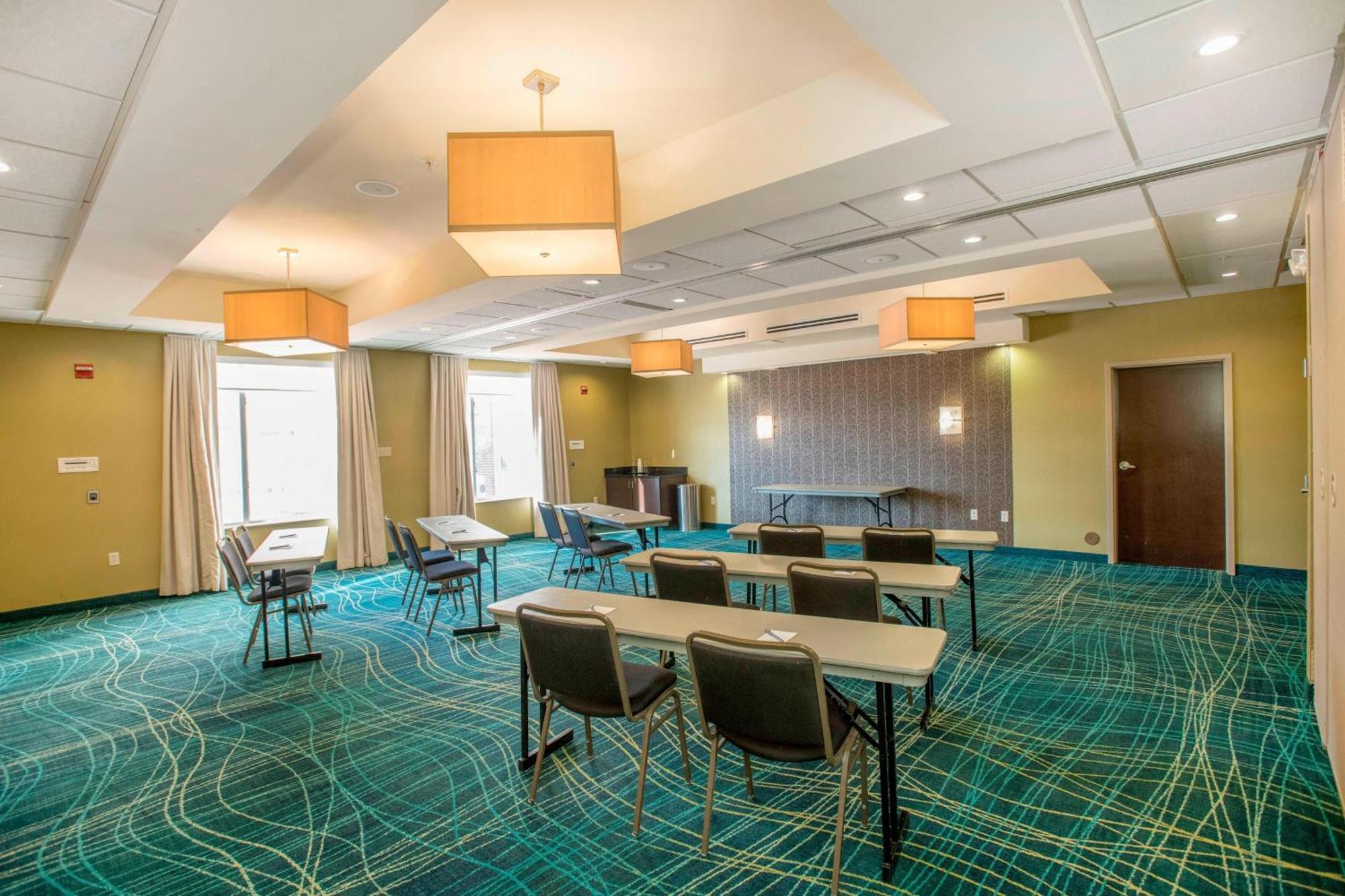Springhill Suites By Marriott Pueblo Downtown Экстерьер фото