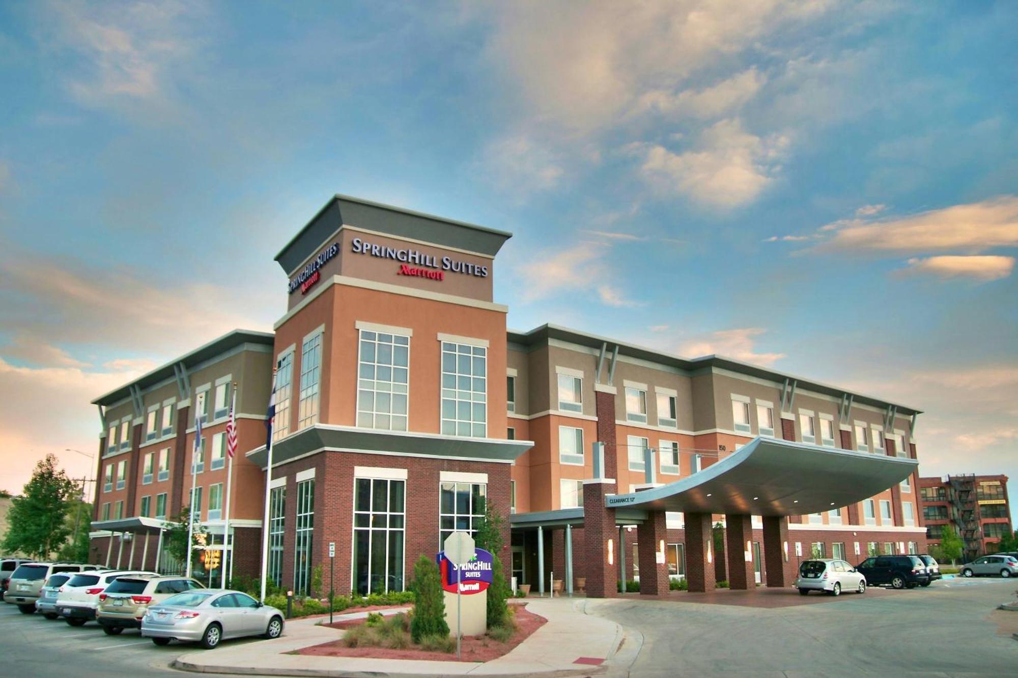 Springhill Suites By Marriott Pueblo Downtown Экстерьер фото